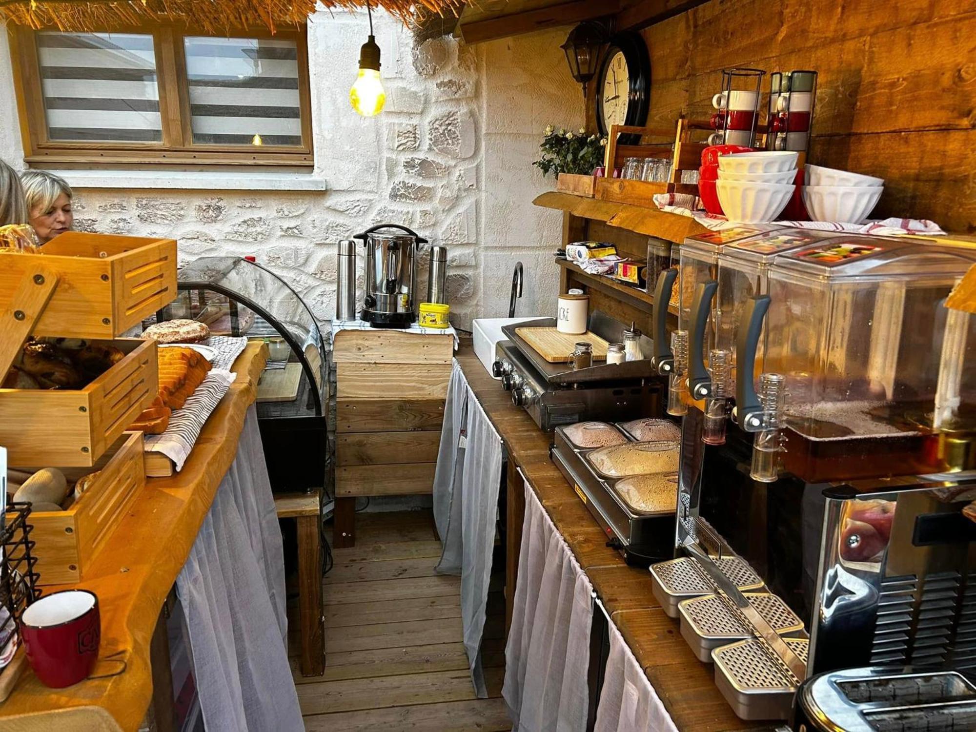 Les Chambres De Paulette A Theme Le Ranch Saintes-Marie-la-Mer Buitenkant foto